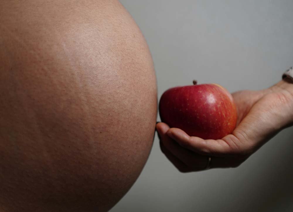 Healthy Pregnancy Nutrition Guide: Essential Foods for Every Trimester | DayByDay.in