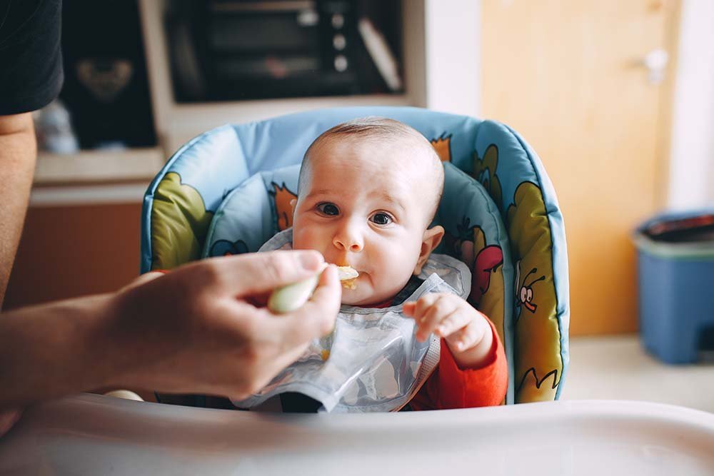 Baby's First Foods: A Complete Guide to Starting Solids Safely