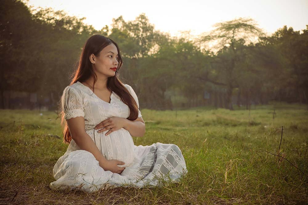 Easy Prenatal Yoga Exercises to Reduce Back Pain in Pregnancy